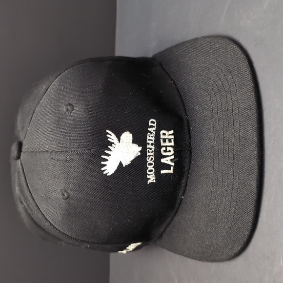 Moosehead Canadian Lager Men's Black Flat Bill Cap. - Picture 2 of 7